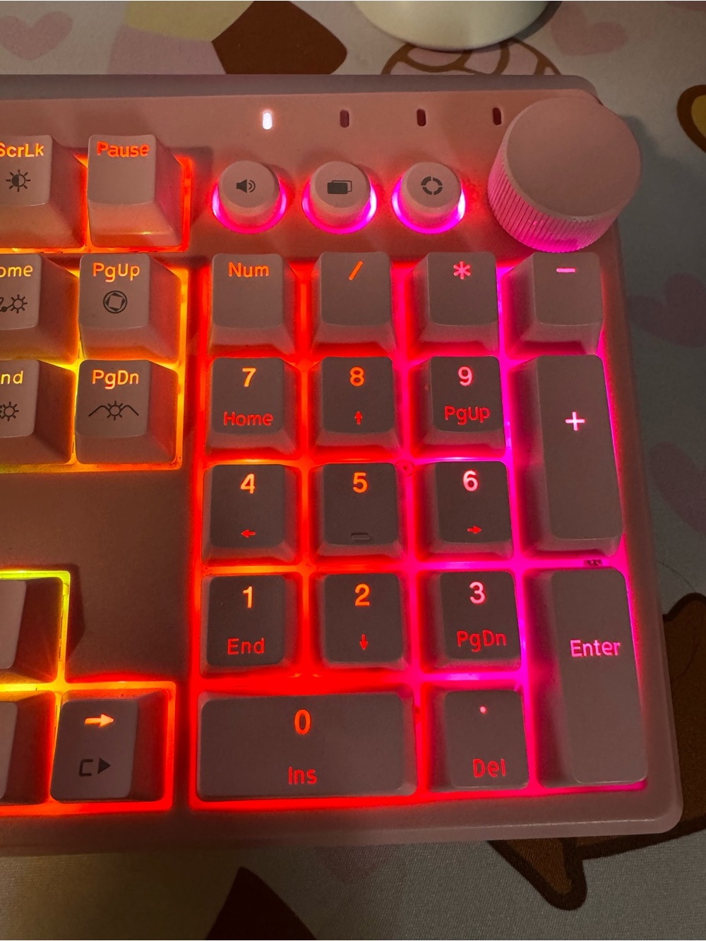 Pink RGB Keyboard - Picture 5 of 9
